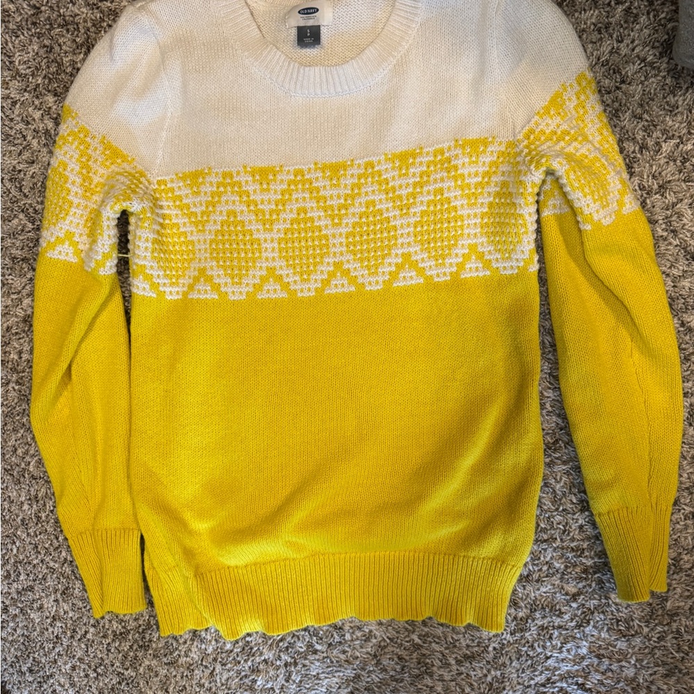 Old Navy Yellow and White Patterned Sweater